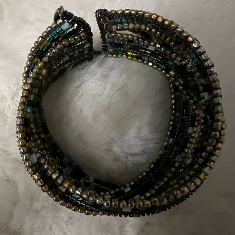 Cuff Bracelet - Picture 6 of 8
